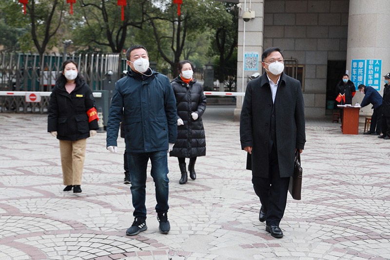 現代農業集團黨委委員、副總經理王偉宜到我司 檢查督導疫情防控工作